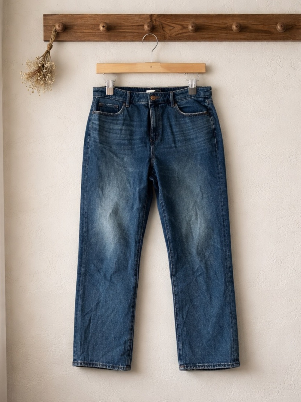 LOFT Women’s Straight Jeans in Washed Blue